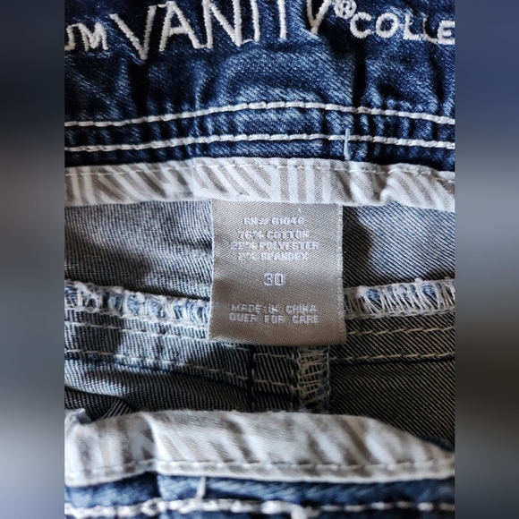 Shorts - Picture 6 of 7